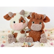 Clementine the Cow Amigurumi Crochet Pattern - English, Dutch, German, Spanish, French