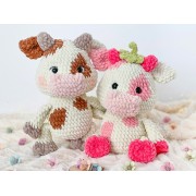 Clementine the Cow Amigurumi Crochet Pattern - English, Dutch, German, Spanish, French