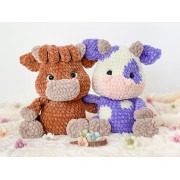 Clementine the Cow Amigurumi Crochet Pattern - English, Dutch, German, Spanish, French